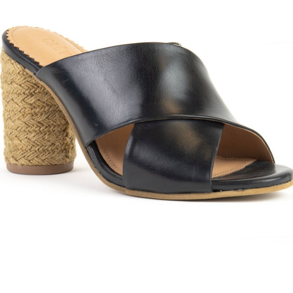 NWT Crevo Presley Black Leather Heel Sandal
